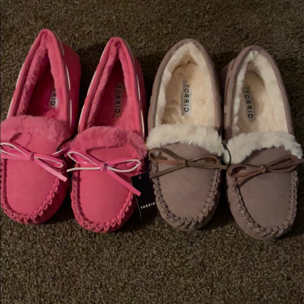 NWT SOLD OUT Torrid slippers 2 pairs size 6.5